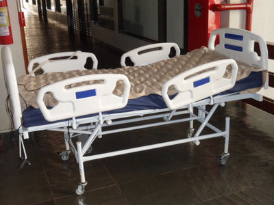 Cama fawler hospitalar para pacientes residenciais - Foto 2