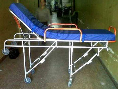 camilla retractil de transporte de pacientes para ambulancia