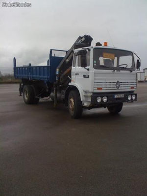 Camion d&#39;occasion renault 230TI