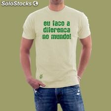 Camiseta Feita de Pet