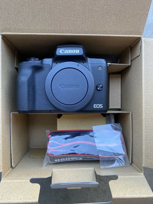 Canon EOS 5D Mark IV + Empuñadura de batería BG-E20 + 2 baterías Canon y 11 mem. - Foto 3