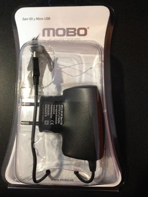 Cargador Red Micro USB marca MOBO con blister