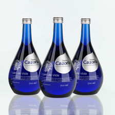 Cazorla Premium. Botella de agua cristal con forma de gota