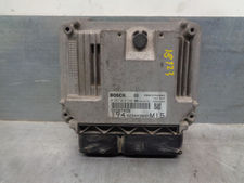 Centralita motor uce / 55202700 / bosch / 0281012148 / 4653633 para fiat croma (