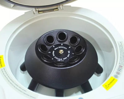 Centrifugador hematológico daiki titan 12 tubos indução digital - Foto 2