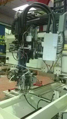 Centro de Trabajo CNC para mecanizado y canteado de paneles Ima BIMA 40 V - Foto 4