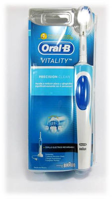 Cepillo Eléctrico Vitality Presicion Clean Oral-b