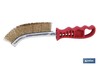 Cepillo universal de acero latonado | Mango ergonómico rojo | Longitud: 240 mm