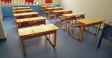chaise et table scolaire
