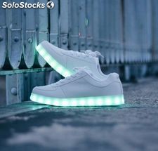 Chaussures Led Lumineuses neuves 2016 norme CE