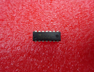 Circuito integrado de compçõente eletrônico de semicondutores CD4047