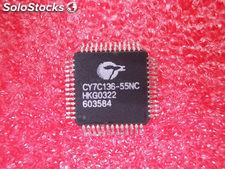 Circuito integrado de compçõente eletrônico de semicondutores CY7C136-55NC
