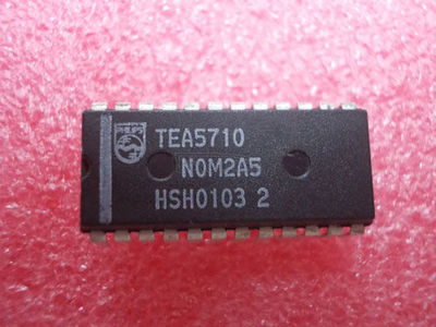 Circuito integrado de compçõente eletrônico de semicondutores TEA5710