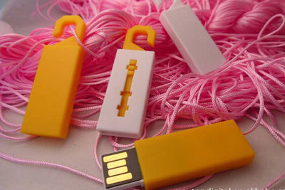Clé USB avec crochet - Photo 3