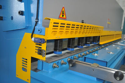 CNC guillotina cizalla hidraulica el Estándar europeo MS8-12*4000mm para laminas - Foto 2