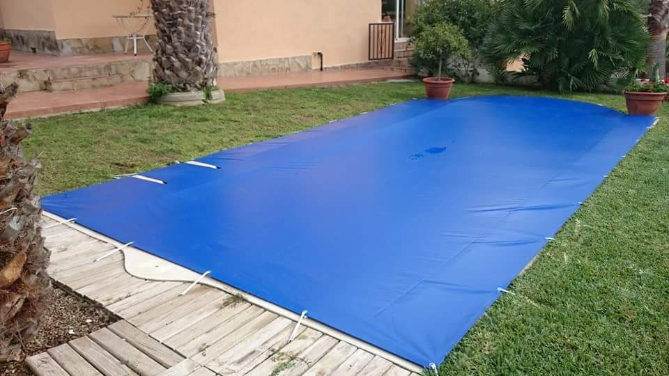 Exterior International Pool Protection Cobertor de Invierno para Piscina 6 x 3m más 15 cm por Cada Lado para Anclaje + Saco de Almacenaje de Regalo / Gris de Color Gris 6,3 x 3,3m Interior