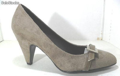 cod.1500 01 009 lotto di 4 paia decoltè in camoscio taupe tel.0922 944630 - Foto 2