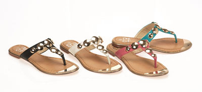 Coleção de sapatos de verão das mulheres makgio