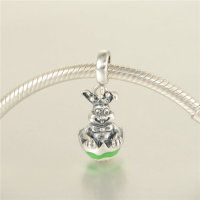 colgante plata para collor/pulsera, diseño de conejo con tres perlas y esmalte - Foto 3
