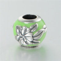 colgante plata para pulsera, diseño de pola con esmalte verde y dibujo flor - Foto 3