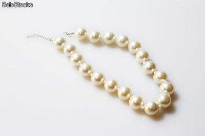 Collar de perlas grandes - Foto 3