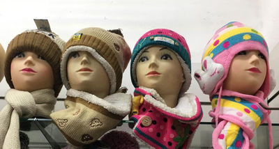 Completo cappello sciarpa per bambini vari modelli in stock