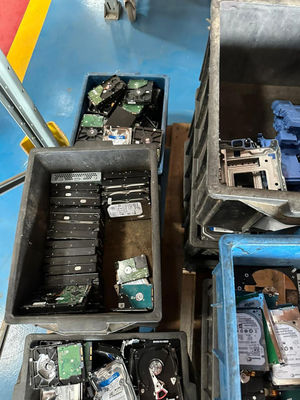 Comprador de residuos electrónicos (móviles, placas base, tabletas, portátiles, - Foto 2