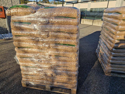 Comprar pellets de madeira saco de 15kg Din + plus / ENplus para vend