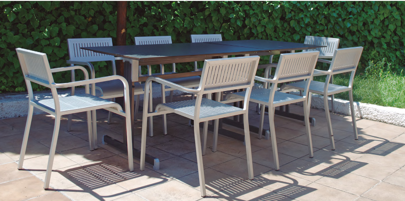 Conjunto terraza Thule teka aluminio mesa extensible 4 sillas