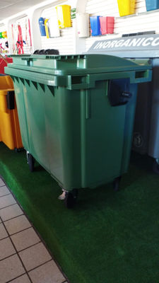 Contenedor de basura en polietileno de alta densidad 660 litros varios colores - Foto 4