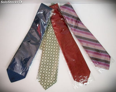 Corbata colores varios