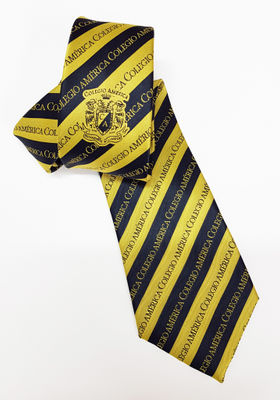 Corbata escolar con logotipos tejidos