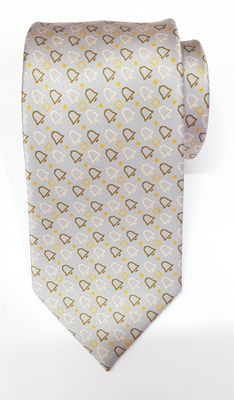 Corbata para caballero con diseño impreso en proceso de sublimación