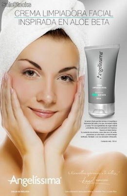 Crema limpiadora facial inspirada en aloe beta