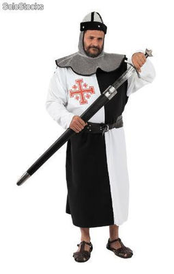 Crusader costume