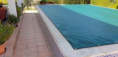 Cubierta de proteccion para piscinas