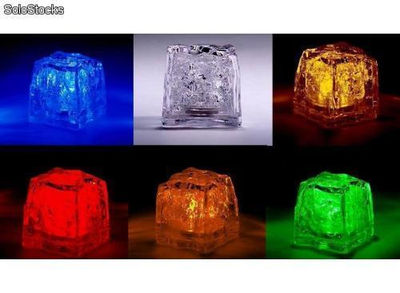 Cubitos de hielo luminosos