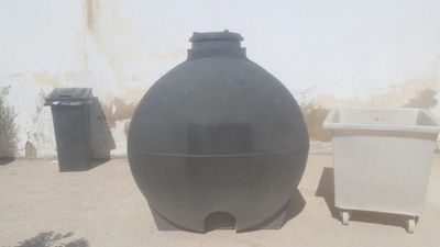 Cuve en polyéthylène 500 litres horizontale - Photo 4