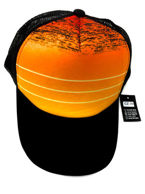 Czapka z daszkiem czarno - pomarańczowa w białe paski