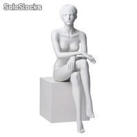 Damenfigur ADRIANA mit skulpturiertm Haar, weiß, Stellung F