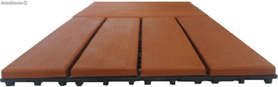 Deck modular 4 ripas 30x30x2,2 cor marrom madeira - Foto 3