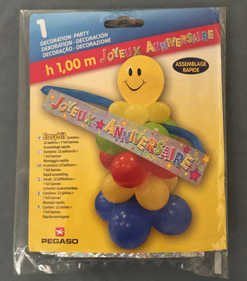 Décoration avec ballons et bannière holographique thème Joyeux Anniversaire
