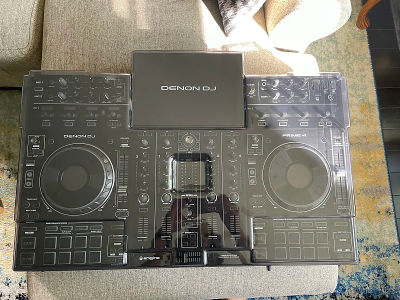 Denon DJ PRIME 4+ 4-Deck Touchscreen Standalone DJ Controller + DJ Case - Foto 3