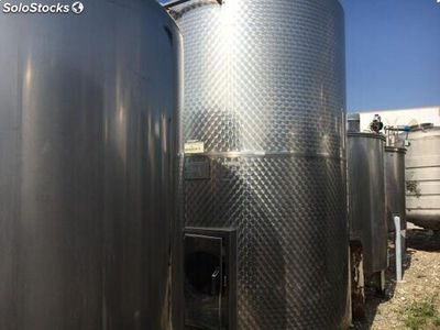 Depósito 3.000 litros isotermo con doble camisa de refrigeración y agitador de