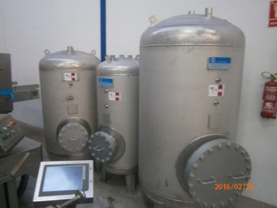 Depósitos de acero inoxidable acumuladores de agua caliente - Foto 2