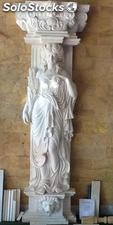 Des statues de marbre de la déesse Déméter