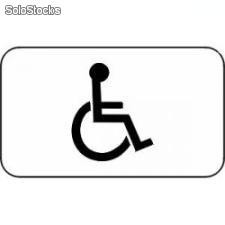 Désigne les installations aménagés pour handicapés physiques
