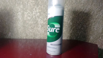 Desodorante-Antitranspirante en aerosol marca SURE de 170 grs en 2 aromas