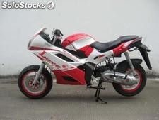 Photo du produit Destockage de leike scooter 50CC, au look de moto!! pour les pros!! 500EURO!!