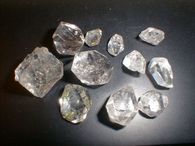 diamantes em bruto